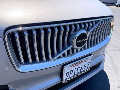 Used 2024 Volvo XC90 T8 Plus w/ Protection Package Premier AWD/4WD image 34