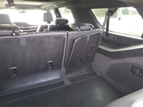 Used 2021 Cadillac Escalade ESV Premium Luxury image 32