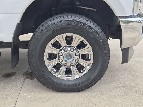 Used 2018 Ford F250 Lariat w/ Lariat Ultimate Package AWD/4WD image 26