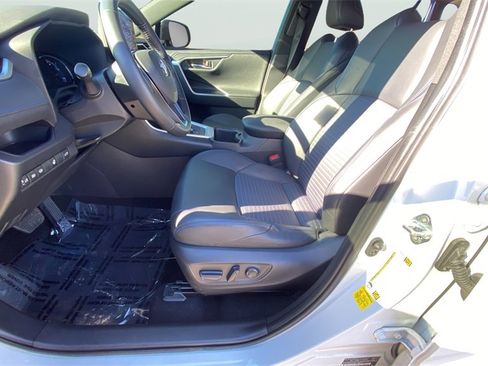 Used 2023 Toyota RAV4 XSE image 29