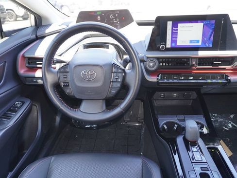 Used 2023 Toyota Prius Prime FWD image 11