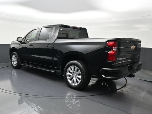 Used 2024 Chevrolet Silverado 1500 Custom RWD image 3