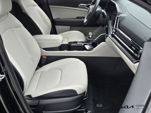 Used 2023 Kia Sportage EX image 18