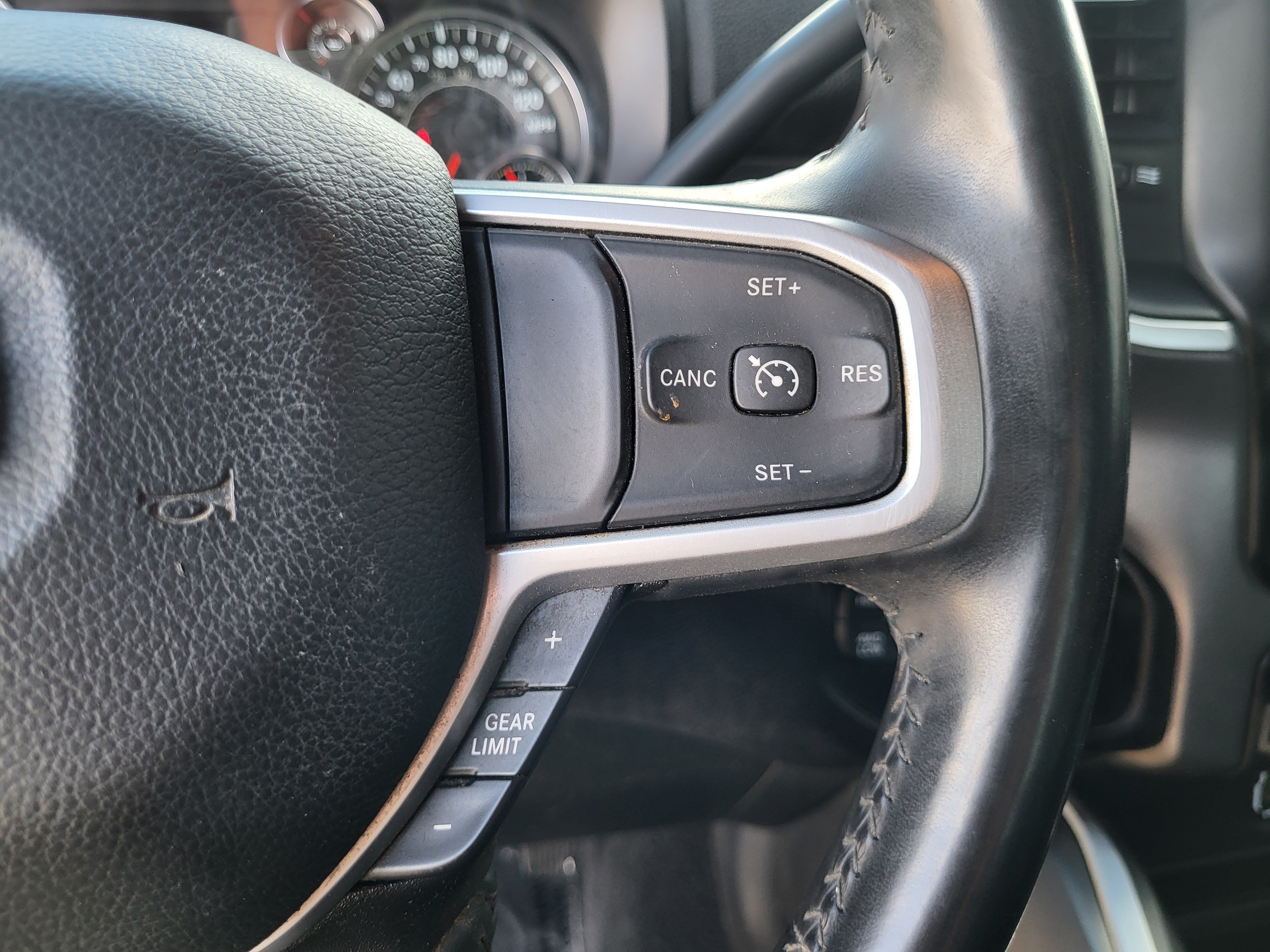Used 2024 RAM 2500 Big Horn w/ Off Road Package AWD/4WD image 28