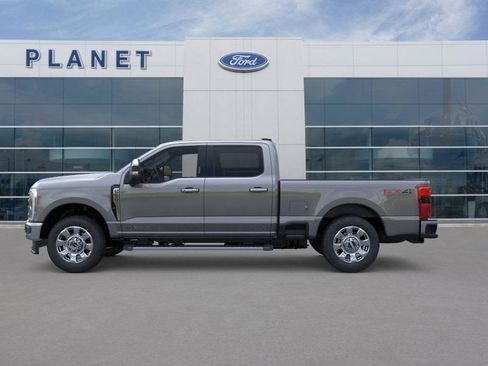 New 2026 Ford F250 Lariat w/ Chrome Package image 3