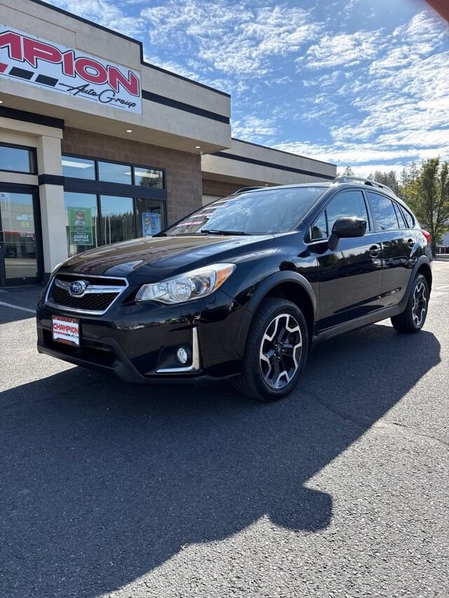 Used 2017 Subaru Crosstrek 2.0i Premium w/ Moonroof Package AWD/4WD image 1