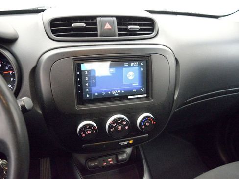 Used 2017 Kia Soul image 22