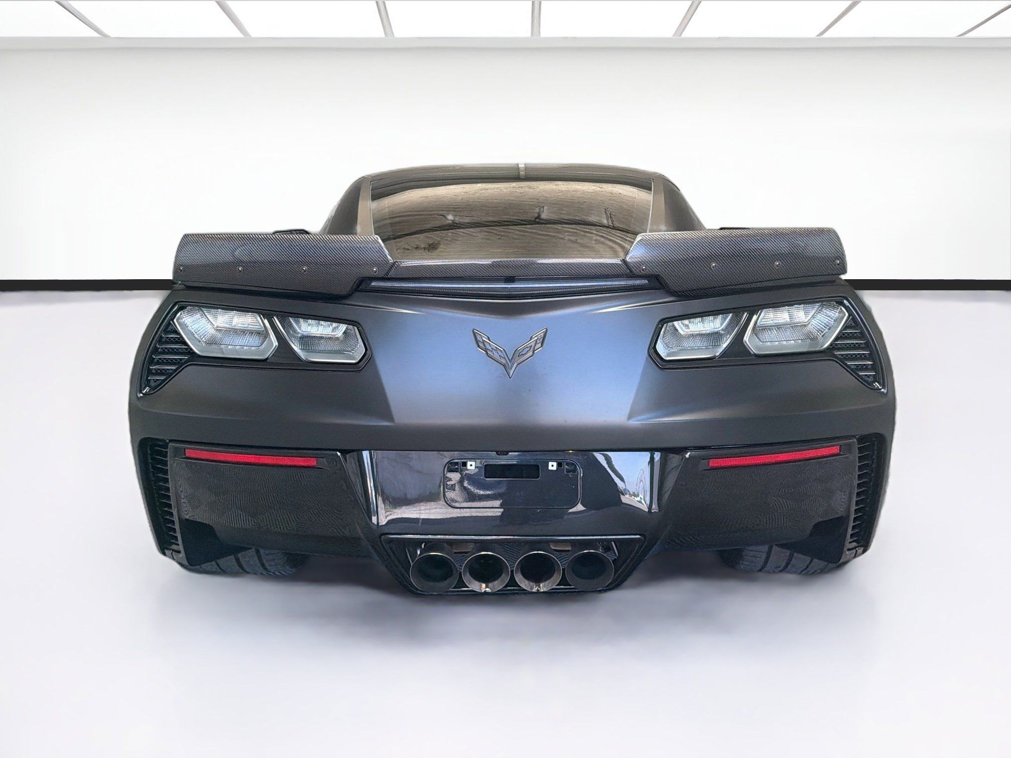 Used 2015 Chevrolet Corvette Z06 w/ 3LZ Preferred Equipment Group RWD image 5