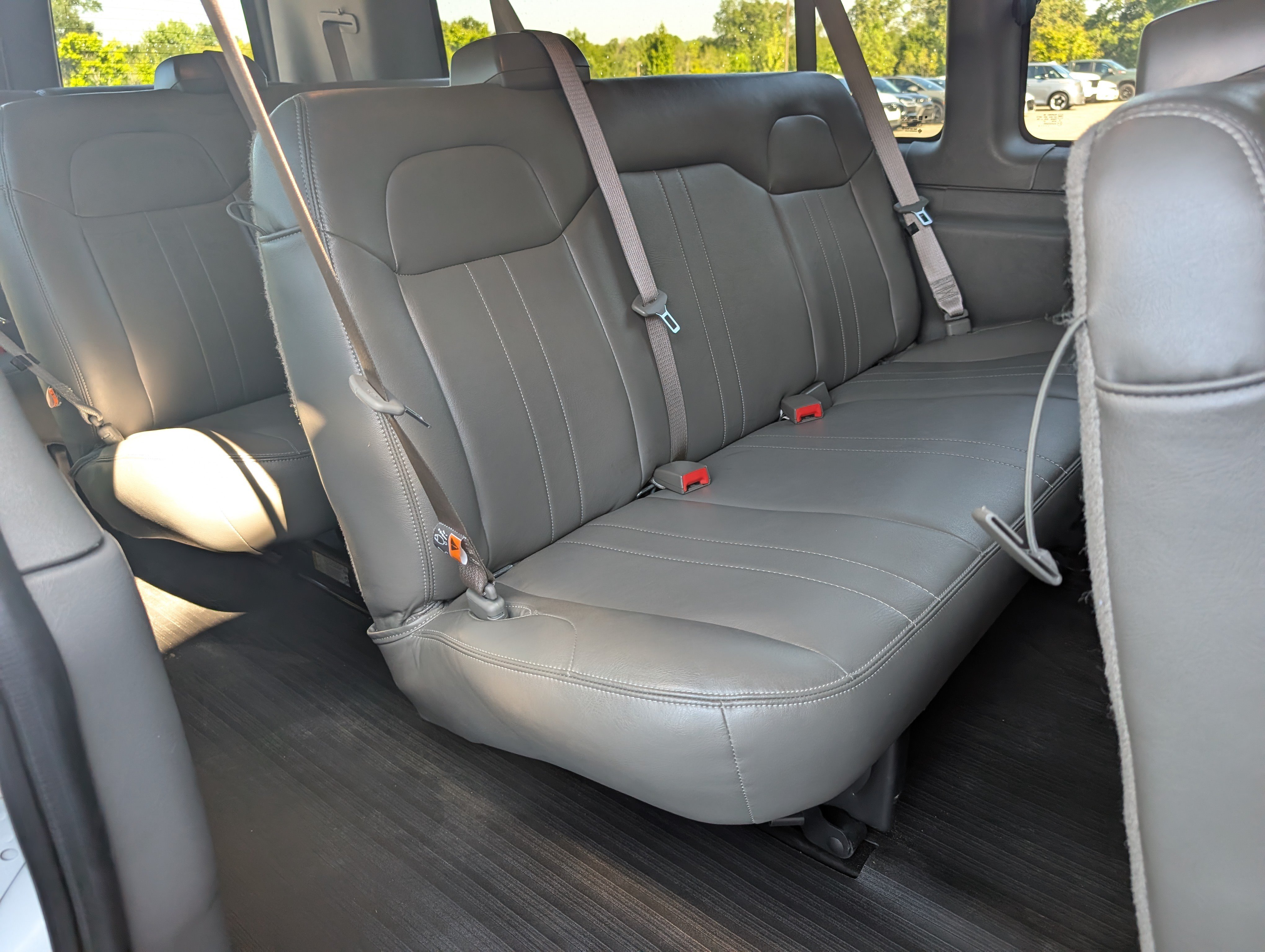 Used 2024 Chevrolet Express 3500 LS RWD image 20