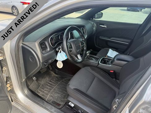 Used 2018 Dodge Charger R/T image 11