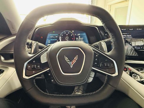 Used 2023 Chevrolet Corvette Stingray Premium Cpe w/ Z51 Performance Package image 63