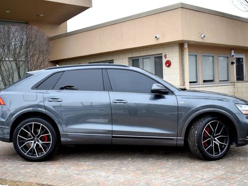 Used 2019 Audi Q8 Prestige w/ Luxury Package image 12
