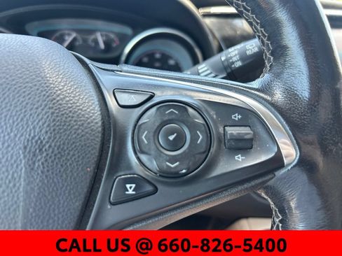 Used 2017 Buick Envision Essence FWD image 12