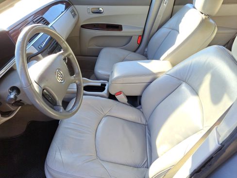 Used 2008 Buick LaCrosse CXL image 10
