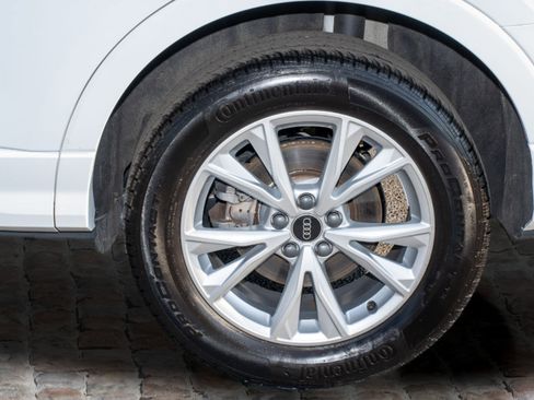 Used 2025 Audi Q3 2.0T Premium image 40