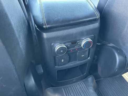 Used 2020 Ford Explorer XLT w/ Equipment Group 202A AWD/4WD image 14