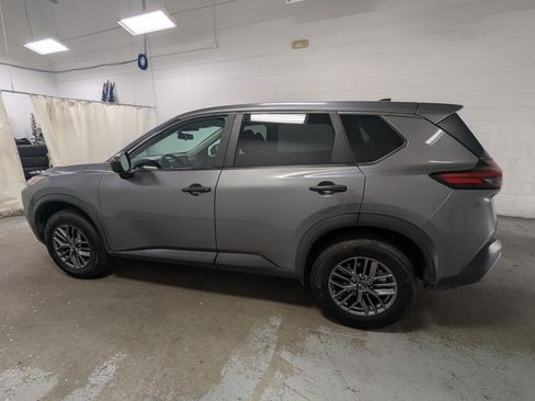 Used 2023 Nissan Rogue S AWD/4WD image 10