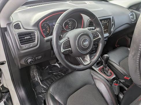 Used 2018 Jeep Compass Trailhawk w/ Navigation Group image 10