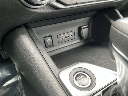 Used 2024 Nissan Sentra SV image 22