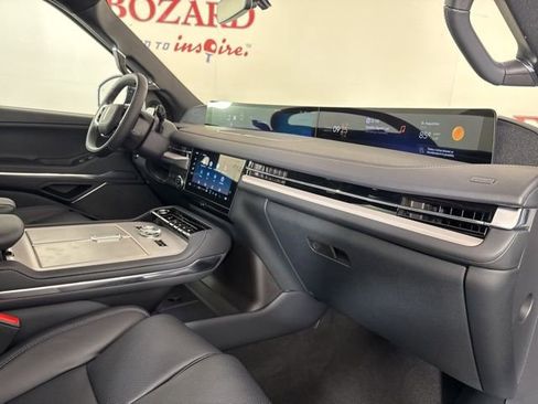 New 2025 Lincoln Navigator Reserve w/ Jet Appearance Package image 21