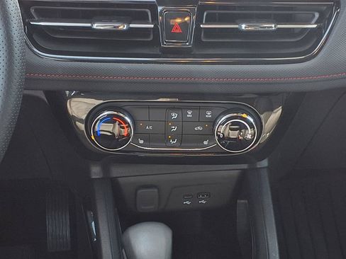 Used 2025 Chevrolet TrailBlazer RS w/ Driver Confidence Package FWD image 15