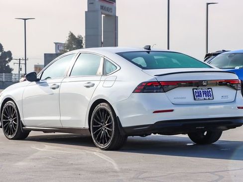 Used 2025 Honda Accord Sport image 6