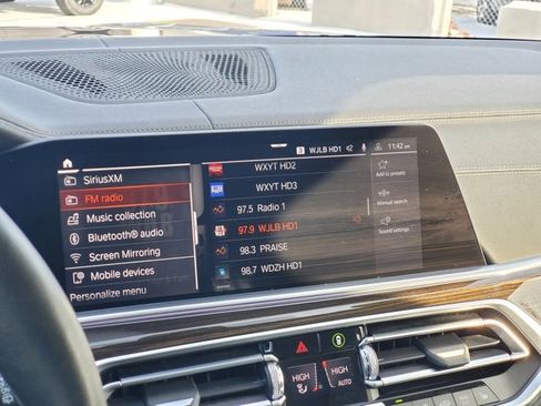 Used 2020 BMW X7 xDrive40i w/ Premium Package image 18