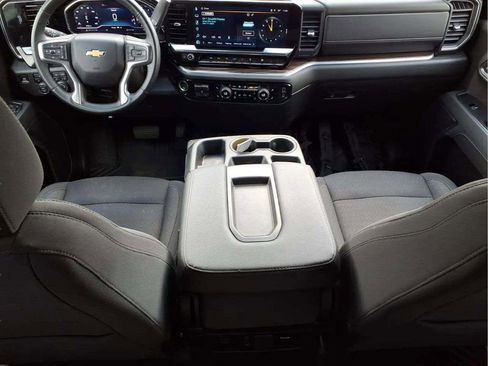 Used 2025 Chevrolet Silverado 1500 LT w/ Safety Package AWD/4WD image 10