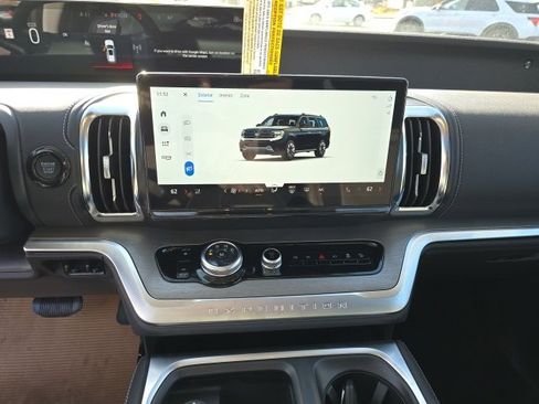 New 2026 Ford Expedition Platinum w/ Driver's Package image 22