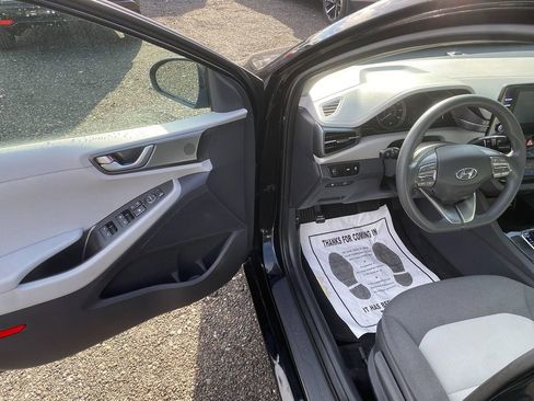 Used 2020 Hyundai Ioniq Blue image 10