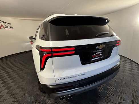 Used 2026 Chevrolet Traverse LT AWD/4WD image 10