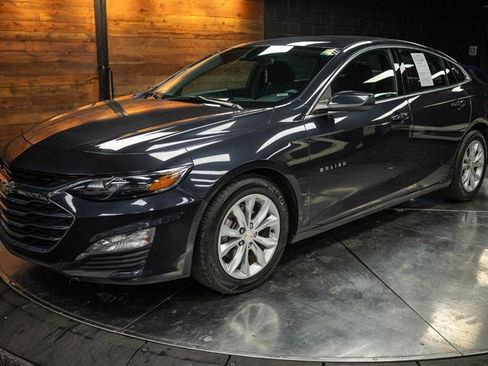 Used 2023 Chevrolet Malibu LT image 2
