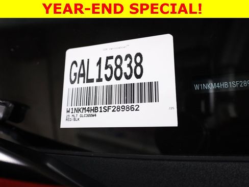 Used 2025 Mercedes-Benz GLC 300 4MATIC image 60