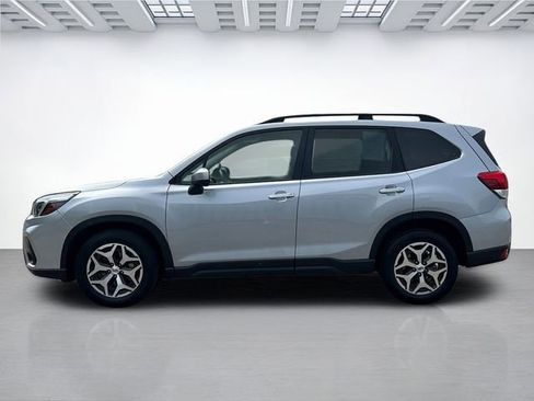 Used 2021 Subaru Forester Premium AWD/4WD image 7