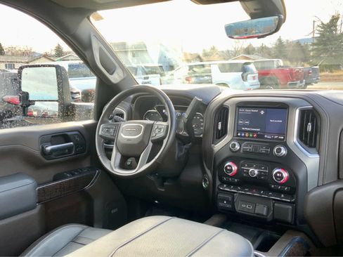 Used 2023 GMC Sierra 3500 Denali w/ Denali Ultimate Package image 36
