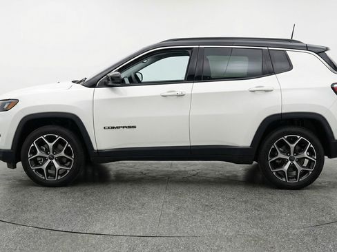 Used 2025 Jeep Compass Limited AWD/4WD image 5