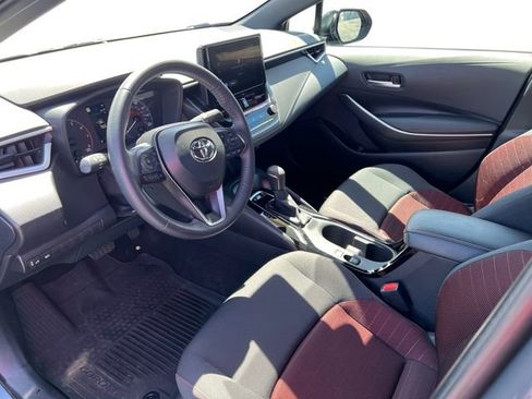Used 2025 Toyota Corolla SE image 12
