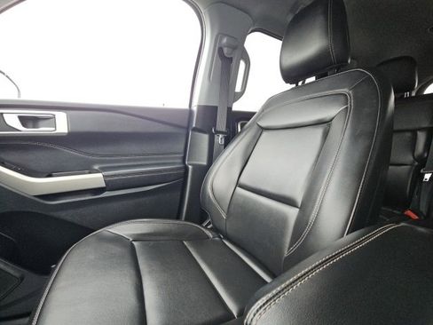 Used 2023 Ford Explorer XLT w/ Equipment Group 202A image 52