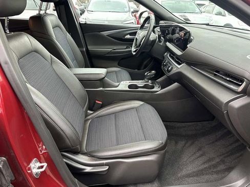 Used 2024 Buick Envista Preferred w/ Convenience I Package image 10