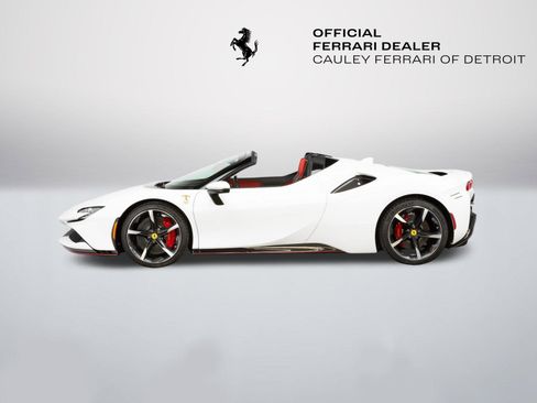Certified 2022 Ferrari SF90 Spider image 5