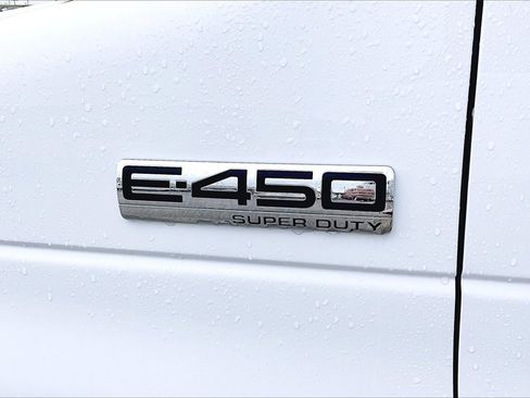 New 2024 Ford E-450 and Econoline 450 Super Duty w/ Power Windows & Locks Group image 15