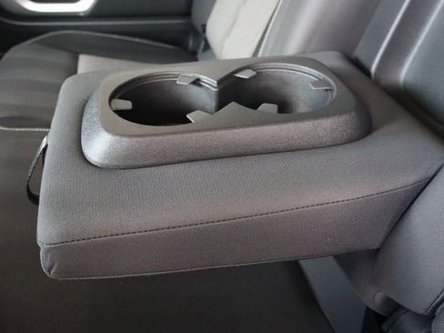 Used 2023 Nissan Titan SV image 35