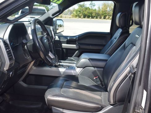 Used 2019 Ford F150 Platinum w/ Equipment Group 701A Luxury AWD/4WD image 7