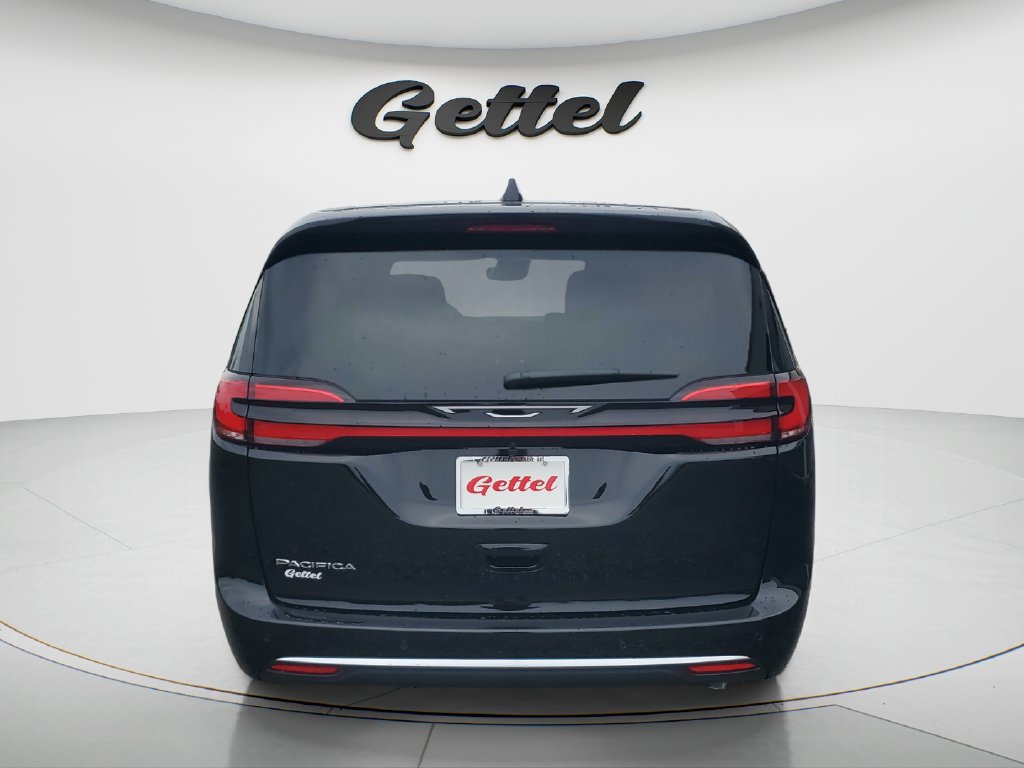New 2027 Chrysler Pacifica Select FWD image 6