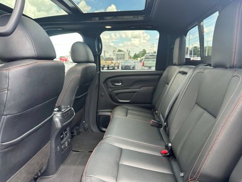 Used 2024 Nissan Titan PRO-4X w/ Pro-4x Convenience Package AWD/4WD image 34