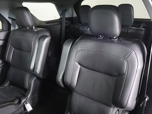 Used 2022 Ford Explorer Limited w/ Limited Technology Package AWD/4WD image 38