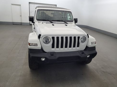 Used 2018 Jeep Wrangler Unlimited Sport S AWD/4WD image 14
