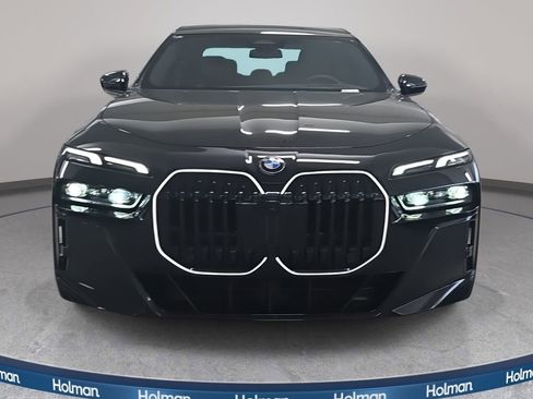 New 2026 BMW 760i xDrive 760i xDrive w/ Luxury Rear Seating Package image 2