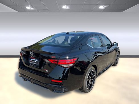 New 2025 Nissan Sentra SR w/ SR Premium Package image 9