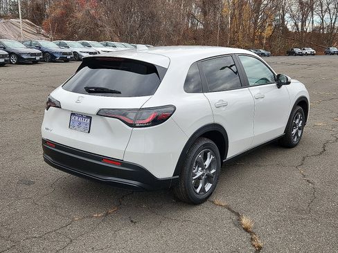 New 2027 Honda HR-V LX image 4
